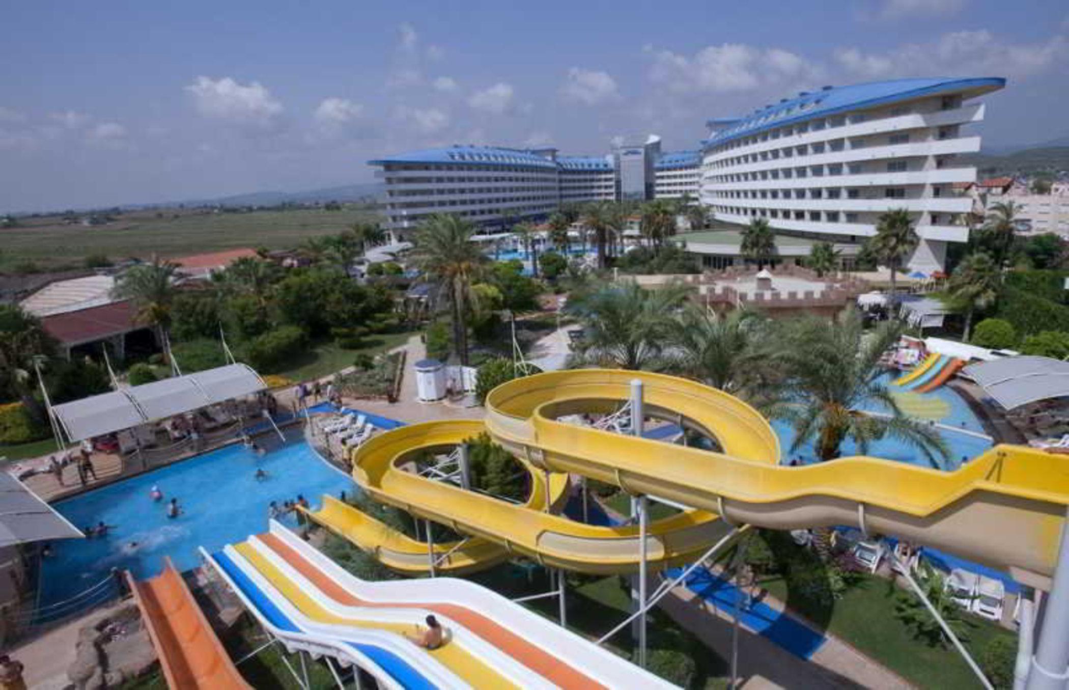 Crystal Admiral Resort Suites & Spa Kızılot Екстериор снимка