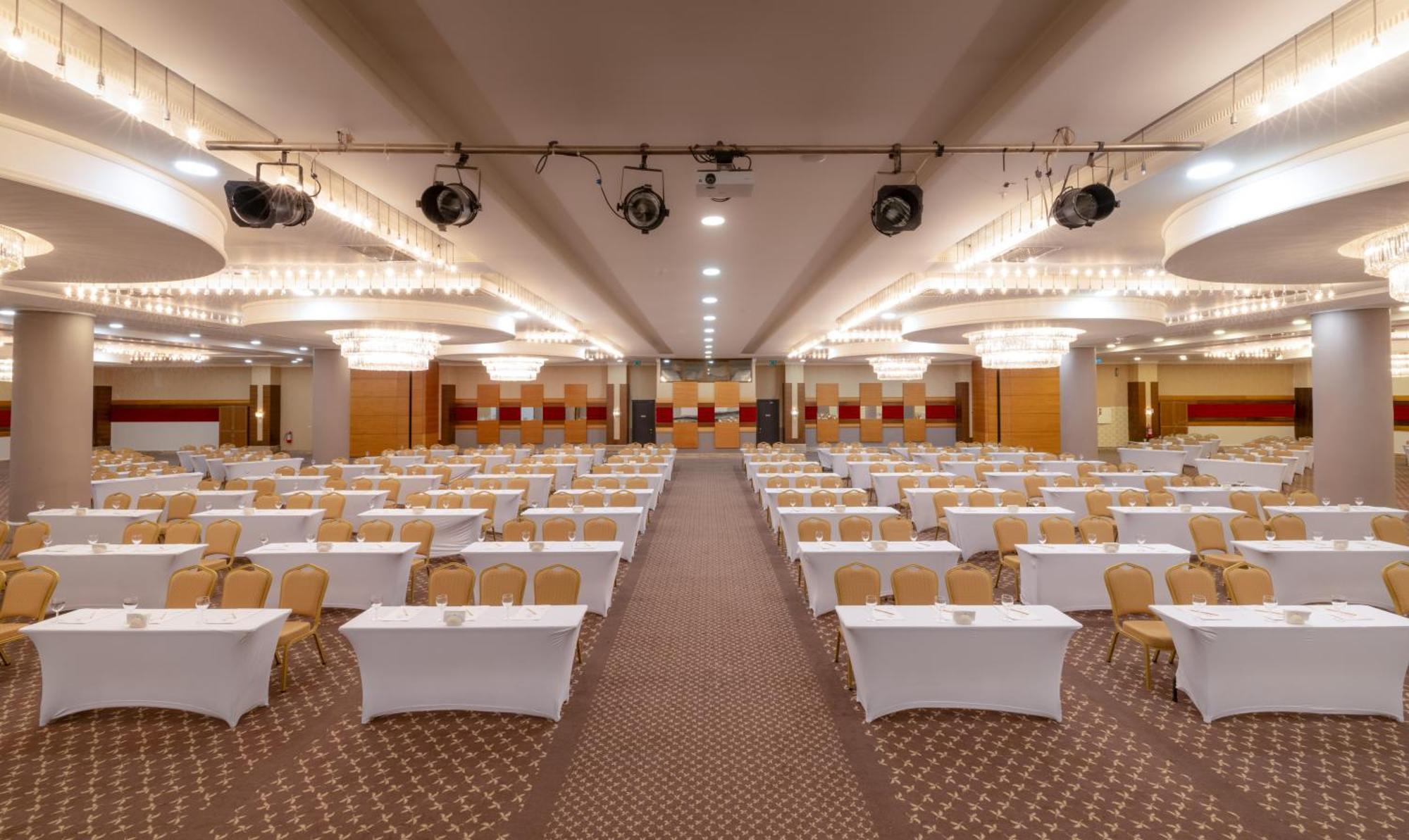 Crystal Admiral Resort Suites & Spa Kızılot Екстериор снимка